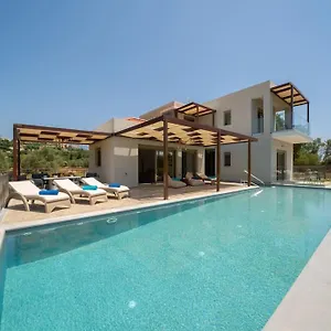 Luxury Majore Svoronata